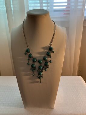 Turquoise Color Bib Bubble Style Silver Tone Necklace